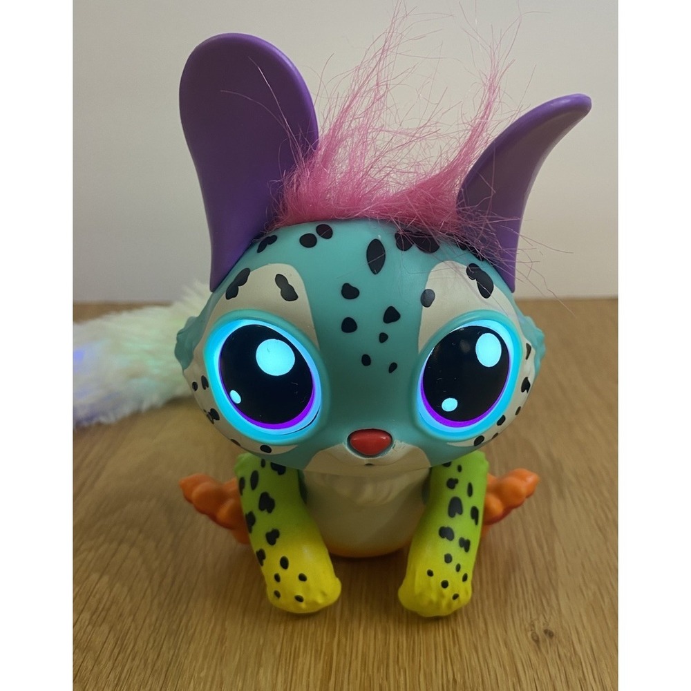 Lil Gleemerz Light Up Interactive Pet Rainbow Rainbeam 13" From Head To Tail
